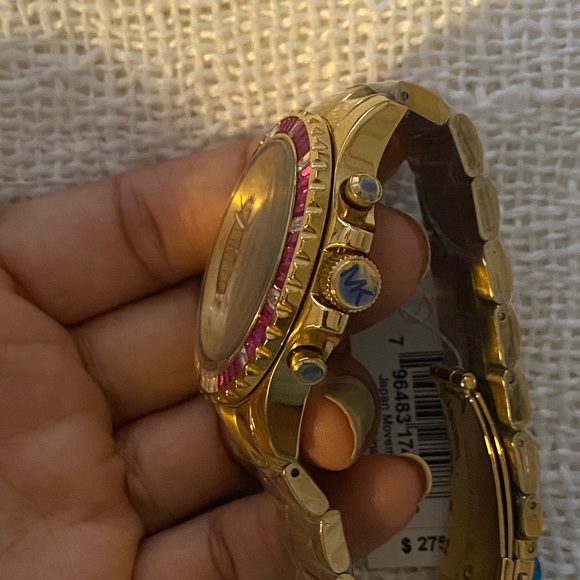 Authentic Michael Kors Gold Watch - Picture 3 of 6